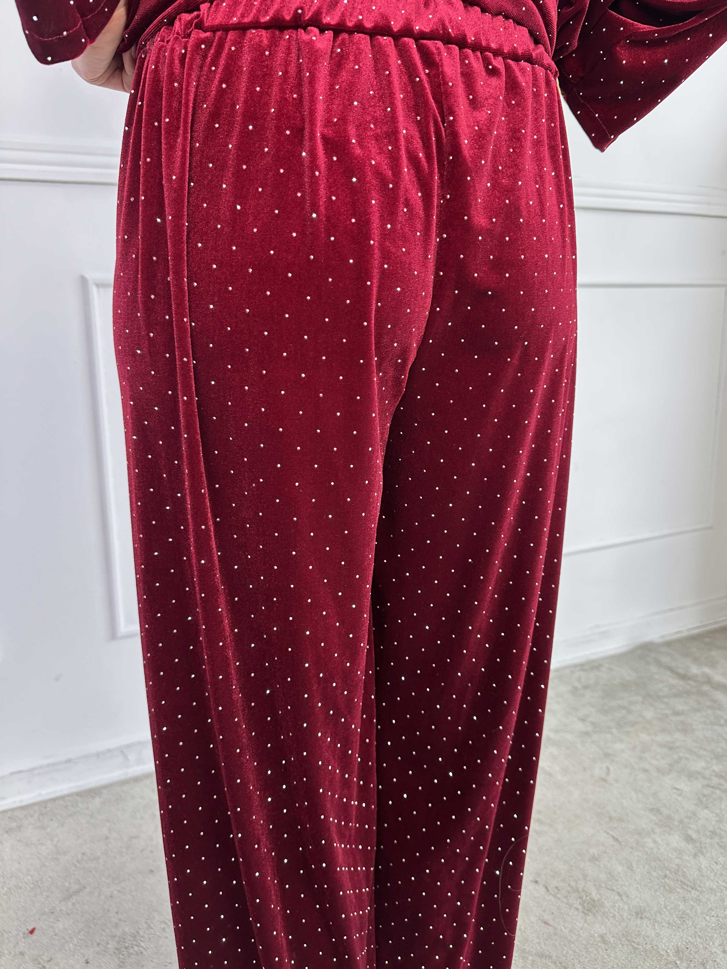 Sparkling - Blødt velour sæt med skinnede sten